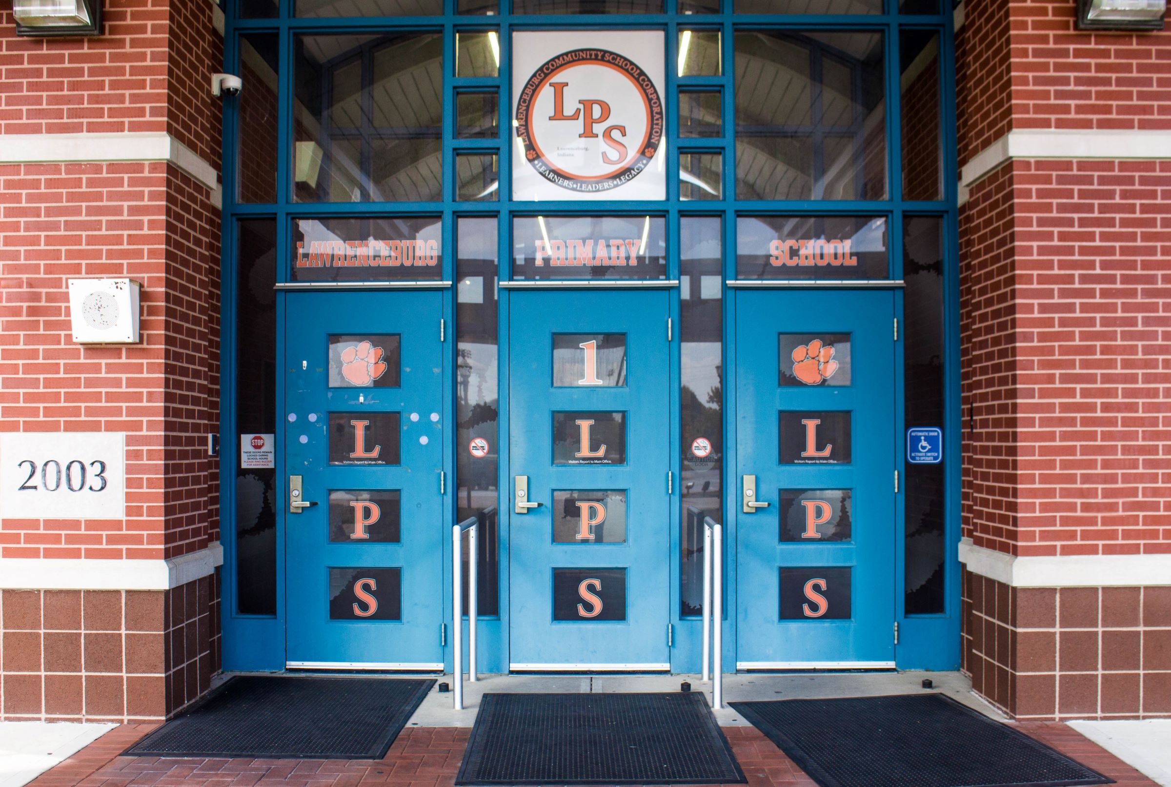 Front doors of Lawrenceburg Primary School